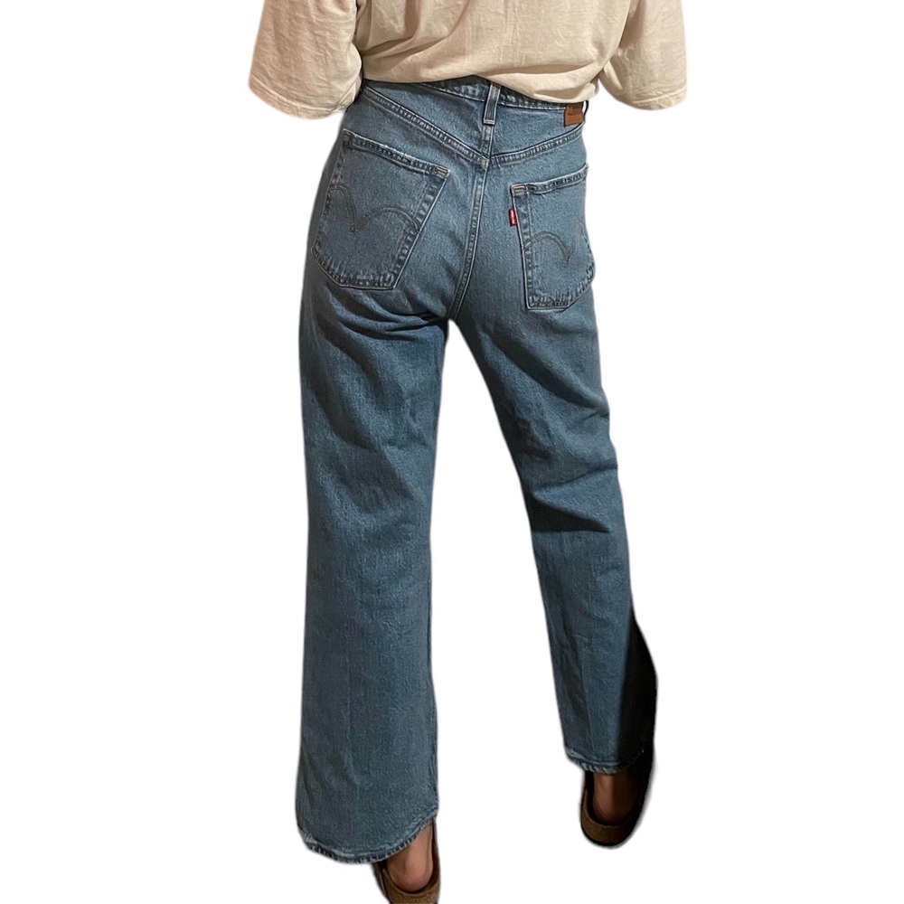 Levi’s Ripped Vintage Jeans